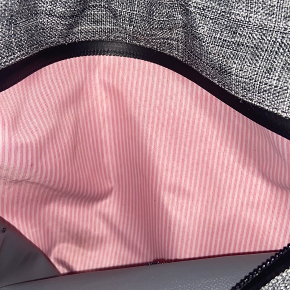 Herschel grey backpack - Picture 8 of 12